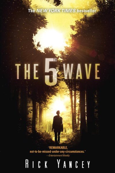The 5th Wave: The First Book of the 5th Wave Series cover