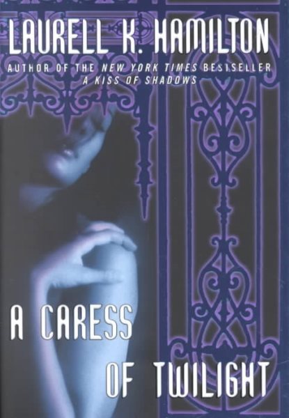 A Caress of Twilight (Meredith Gentry, Book 2)