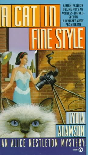 A Cat in Fine Style (Alice Nestleton Mystery)