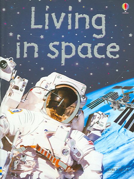 Living in Space, Level 2 (Beginners Nature - New Format) cover