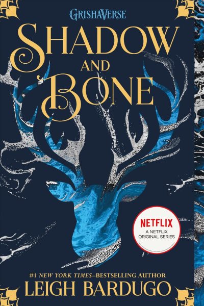 Shadow and Bone (The Shadow and Bone Trilogy, 1) cover