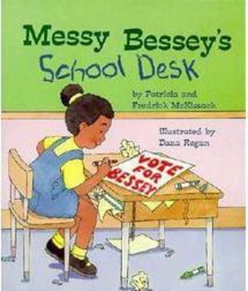 Messy Bessey's School Desk (Rookie Readers: Level C (Paperback)) cover