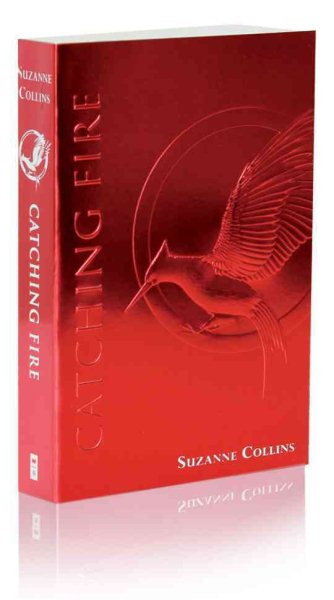 Catching Fire (The Second Book of The Hunger Games): Foil Edition (2) cover