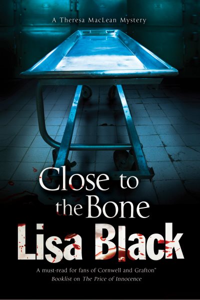 Close to the Bone (A Theresa MacLean Mystery, 7) cover