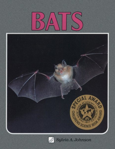 Bats (Lerner Natural Science Book) cover