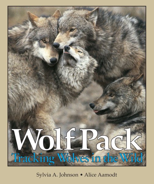 Wolf Pack: Tracking Wolves in the Wild (Discovery!) cover