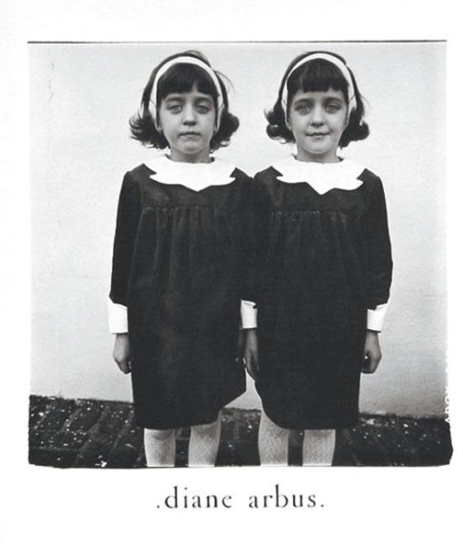 Diane Arbus: Monograph (Aperture Monograph) cover