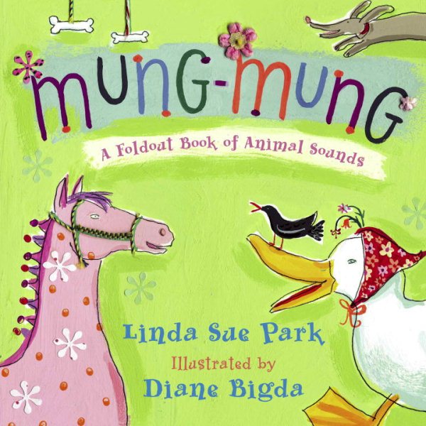 Mung-Mung: A Fold-Out Book of Animal Sounds (Multilingual Edition)
