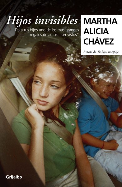 Hijos invisibles / Invisible Children (Spanish Edition) cover